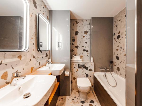 Village Hotel Blackpool : photo 6 de la chambre chambre familiale avec 2 lits doubles