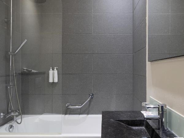 Catalonia Vondel Amsterdam : photo 4 de la chambre chambre triple premium (3 adultes)