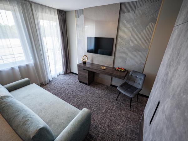 Hotel Azur Premium : photo 5 de la chambre deluxe connecting room