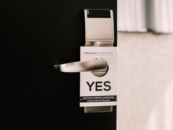 Principado Downtown : photo 8 de la chambre chambre junior avec 2 lits