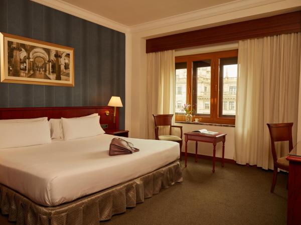 El Avenida Palace : photo 8 de la chambre chambre double - vue sur ville (1-2 adultes)