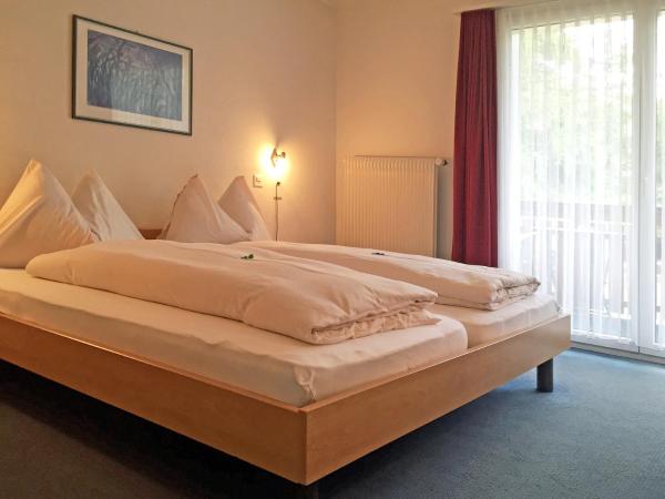 Park-Hotel Saas- Fee : photo 2 de la chambre chambre double cosy