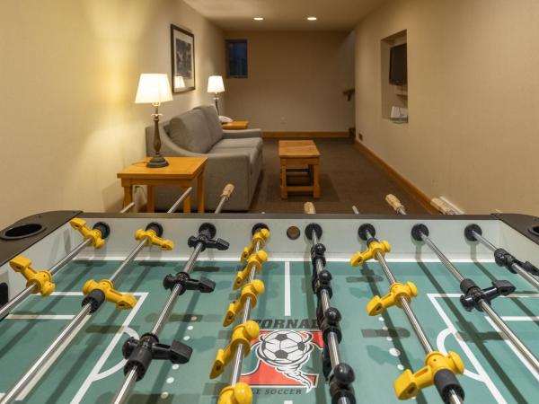 The Hidden Ridge Resort : photo 9 de la chambre appartement premier 2 chambres avec salle de jeux - loft 3 lits queen-size