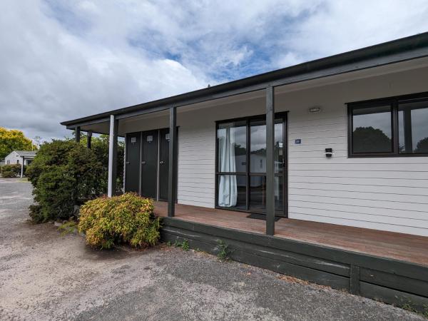 Holdens Bay Holiday Park : photo 1 de la chambre 2 bedroom kitchen cabin (shared bathroom)