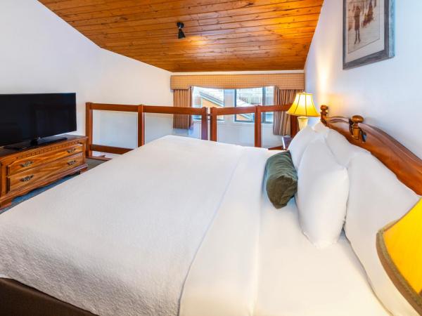 Charltons Banff : photo 1 de la chambre loft king avec cheminée

