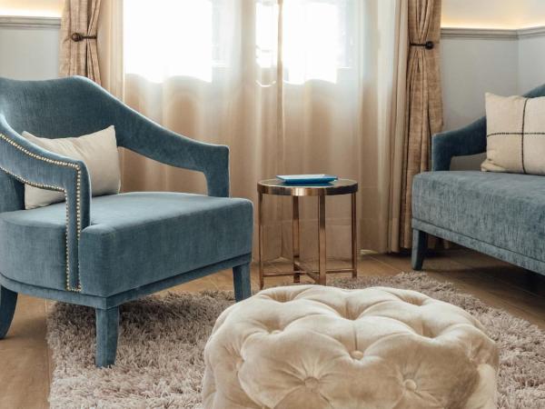 voco Royalty Puebla Downtown : photo 8 de la chambre suite lit king-size