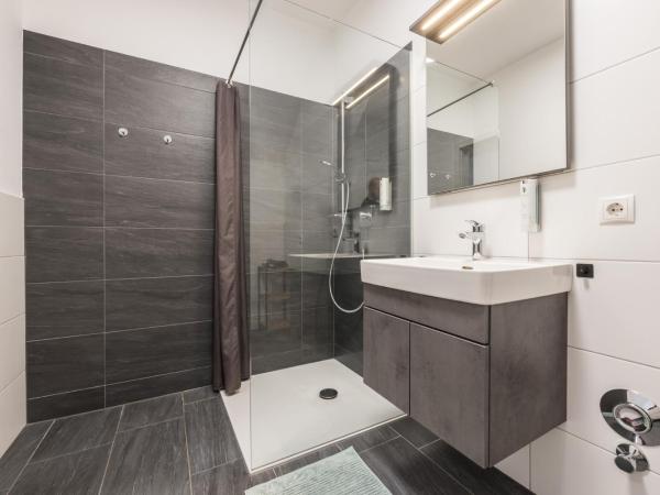 myQuartier Central City Suites : photo 4 de la chambre superior apartment s