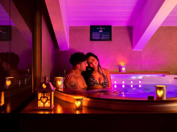 You & Me Beach Hotel : photo 7 de la chambre suite junior avec bain à remous