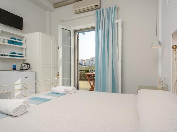 Sofi pension : photo 9 de la chambre chambre double ou lits jumeaux - vue sur ville