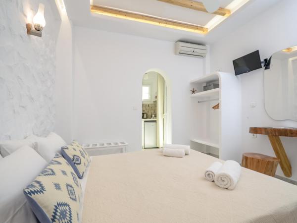 Sofi pension : photo 9 de la chambre chambre triple avec balcon