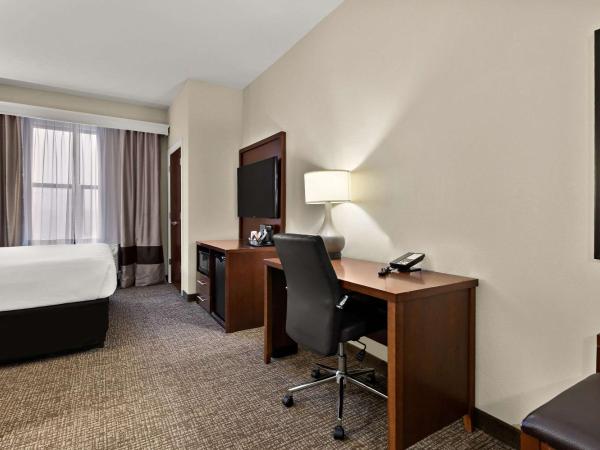Comfort Suites : photo 2 de la chambre suite lit king-size