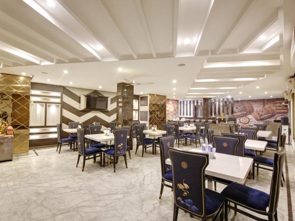 Hotel Almati Inn at Delhi Airport : photo 1 de la chambre family suite room with airport drop 