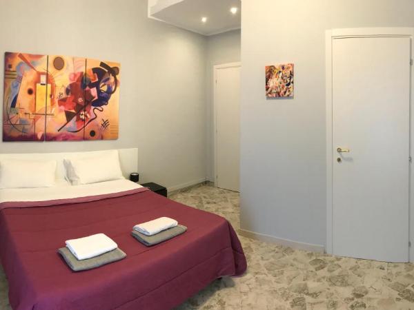 ROOM 110 BARI -guesthouse- : photo 2 de la chambre chambre double standard