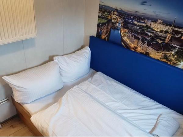 Shipotel-Berlin GmbH, Shipotel Eastern & Shipotel Western : photo 8 de la chambre double cabin 2nd class - shipotel eastern