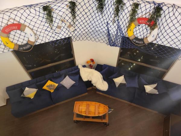 Atlantis View Hostel : photo 7 de la chambre lit superposé dans dortoir pour femmes