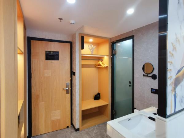 Connar Hotel - Shenzhen Futian : photo 8 de la chambre chambre lits jumeaux confort