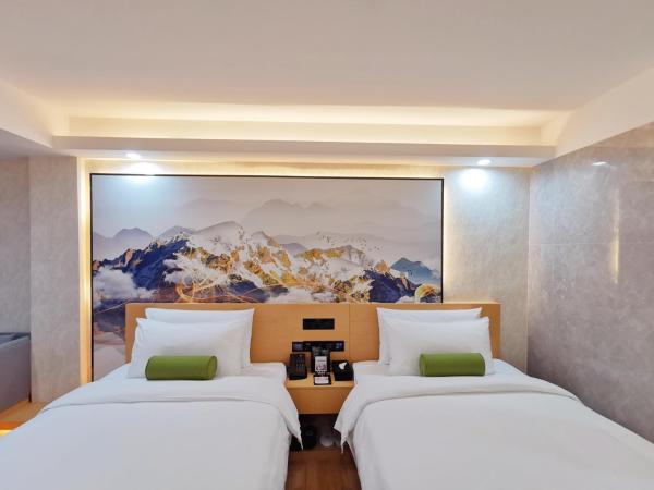 Connar Hotel - Shenzhen Futian : photo 8 de la chambre chambre lits jumeaux avec vue