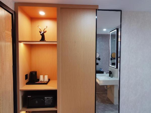 Connar Hotel - Shenzhen Futian : photo 7 de la chambre chambre double – vue sur cour