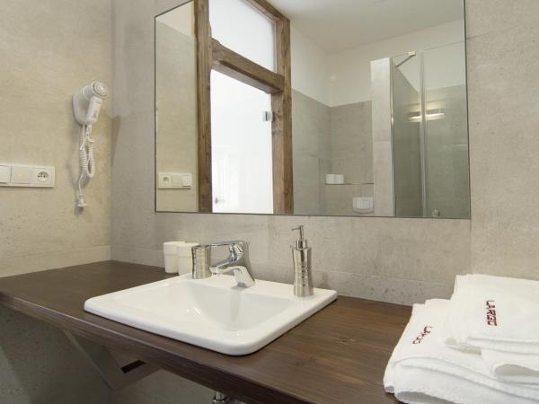 Largo : photo 7 de la chambre chambre double ou lits jumeaux standard
