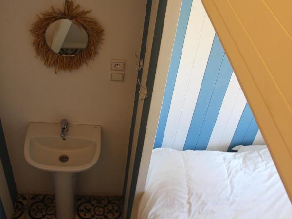 Hostel La Smala : photo 5 de la chambre lit double dans dortoir mixte de 2 lits