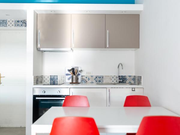 B&B Palazzo Mirelli : photo 4 de la chambre studio avec terrasse - vue sur mer