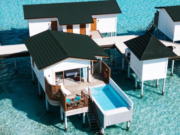 Joy Island Maldives All Inclusive Resort : photo 1 de la chambre suite lagon avec piscine privée