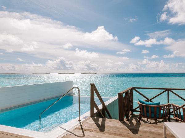 Joy Island Maldives All Inclusive Resort : photo 2 de la chambre suite lagon avec piscine privée