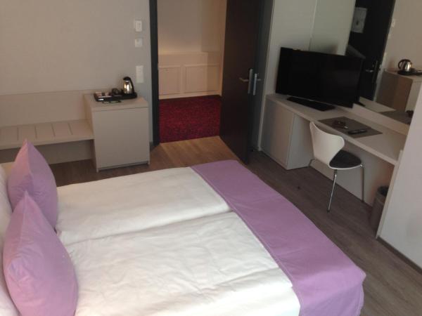 Hotel City Lugano : photo 1 de la chambre chambre double cosy moderne