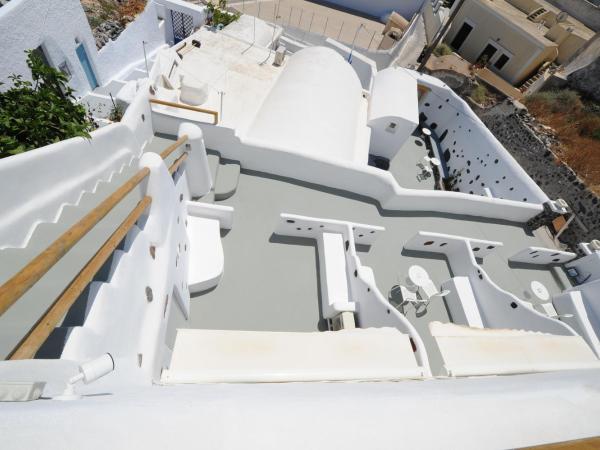 Manias Fira Residences : photo 1 de la chambre chambre double standard