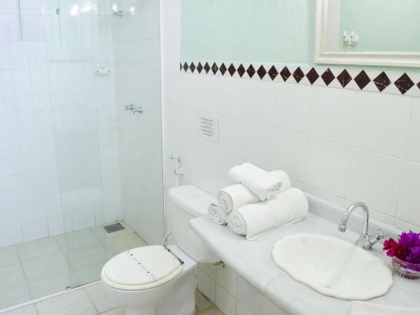 Guest House Green Garden : photo 1 de la chambre chambre triple avec balcon