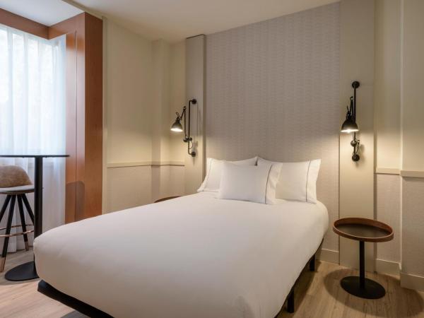 AC Hotel Los Vascos by Marriott : photo 7 de la chambre chambre standard lit queen-size