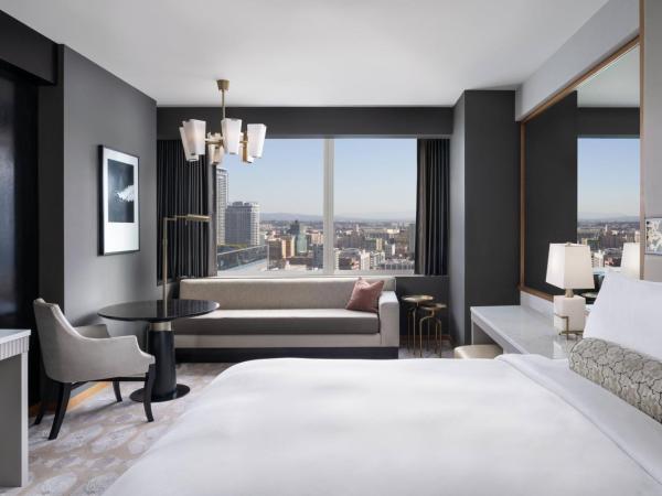 The Ritz-Carlton, Los Angeles L.A. Live : photo 2 de la chambre deluxe king, guest room, 1 king, city view