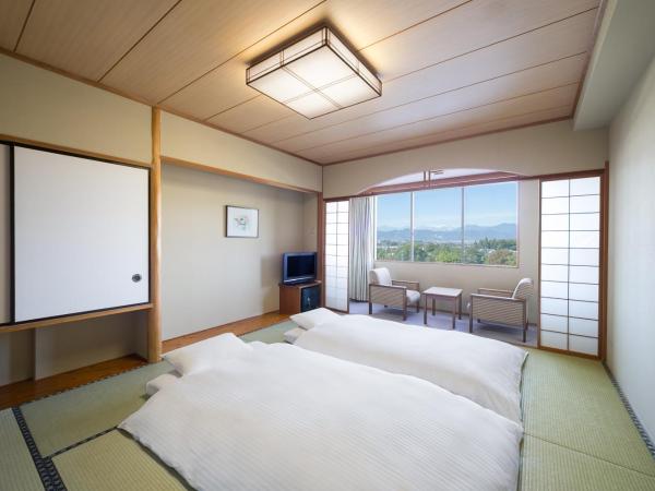 Mercure Nagano Matsushiro Resort & Spa : photo 4 de la chambre classic accessible twin room - mountain view
