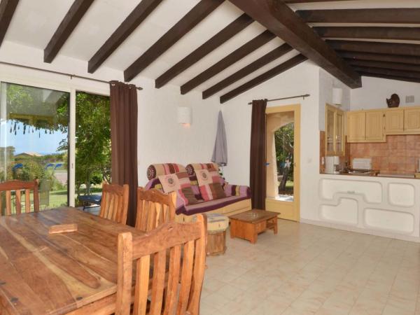 Résidence les Hameaux de Bocca del Oro : photo 3 de la chambre villa 2 chambres avec climatisation