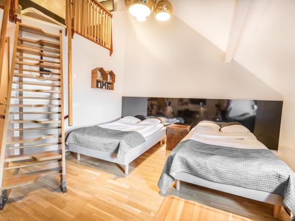 Hotell Heden - BW Signature Collection : photo 4 de la chambre family room with four single beds - loft
