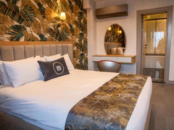 MATEO HOTEL : photo 6 de la chambre suite avec balcon