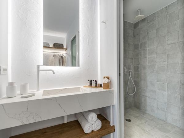 Sofi pension : photo 10 de la chambre suite junior avec terrasse