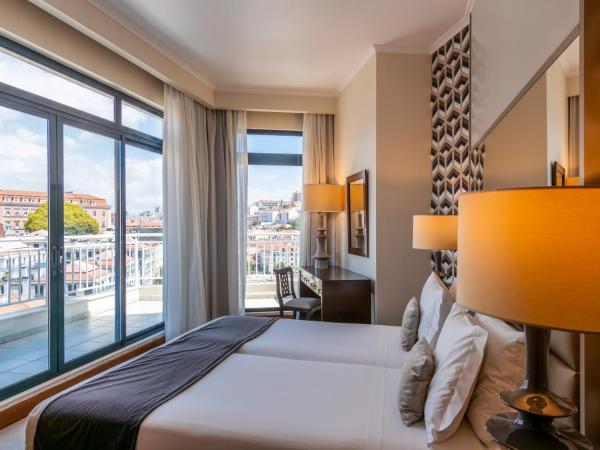 Hotel Mundial : photo 5 de la chambre suite avec balcon