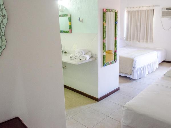 Guest House Green Garden : photo 1 de la chambre chambre quadruple avec balcon