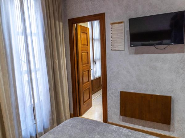 Hotel Granada Centro : photo 3 de la chambre petite chambre double
