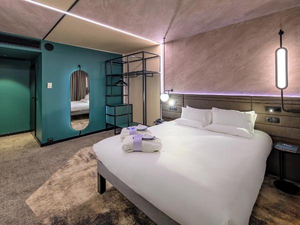 Novotel Kraków Centrum : photo 8 de la chambre suite junior avec lit queen-size et canapé-lit