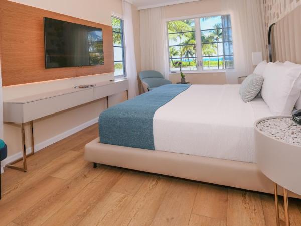 Avalon Hotel : photo 1 de la chambre chambre lit king-size côté océan