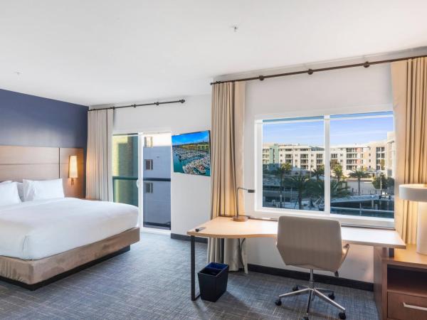 Residence Inn by Marriott Marina del Rey : photo 1 de la chambre studio 1 lit king-size - vue sur eau