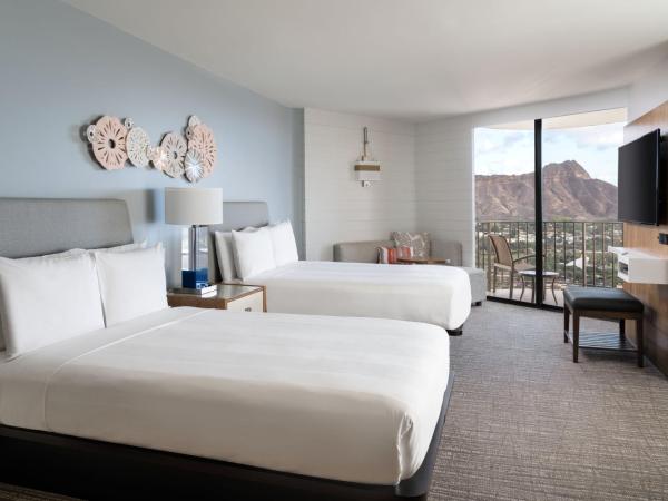 Waikiki Beach Marriott Resort & Spa : photo 1 de la chambre chambre diamond avec vue sur océan, 2 lits doubles, balcon