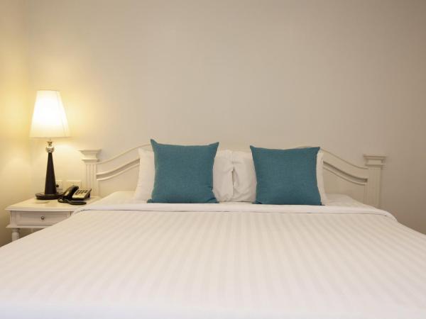 CH Hotel : photo 5 de la chambre suite