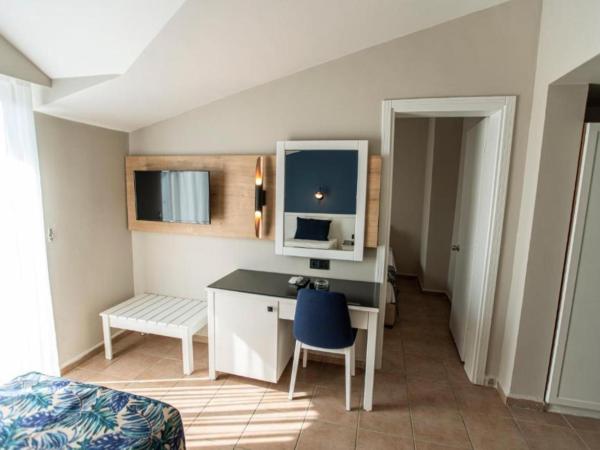 MIR'AMOR GARDEN Resort Hotel-ALL INCLUSIVE : photo 4 de la chambre chambre familiale supérieure