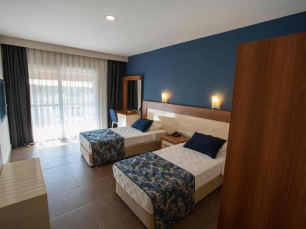 MIR'AMOR GARDEN Resort Hotel-ALL INCLUSIVE : photo 3 de la chambre chambre lits jumeaux avec balcon