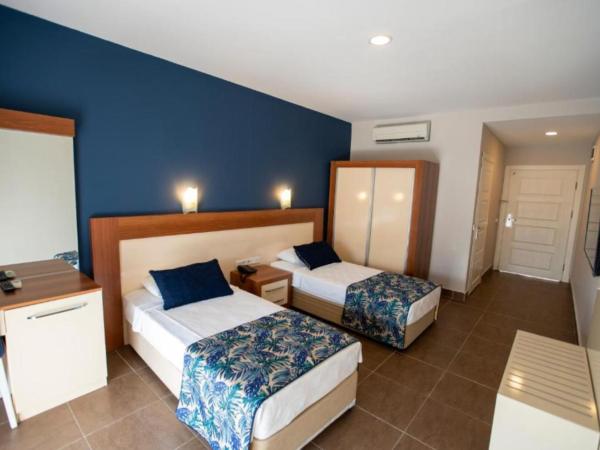 MIR'AMOR GARDEN Resort Hotel-ALL INCLUSIVE : photo 2 de la chambre chambre lits jumeaux avec balcon