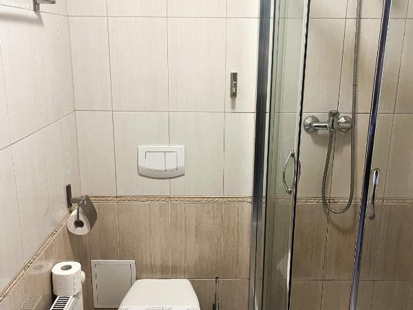 Hotel Logos : photo 8 de la chambre chambre lits jumeaux Économique