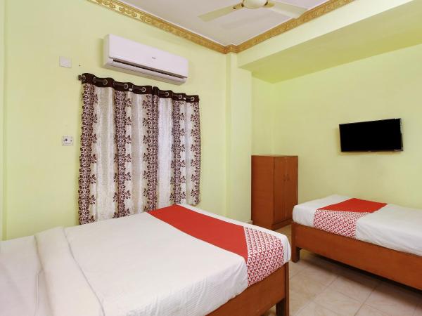OYO Prince Residency : photo 1 de la chambre chambre triple classique